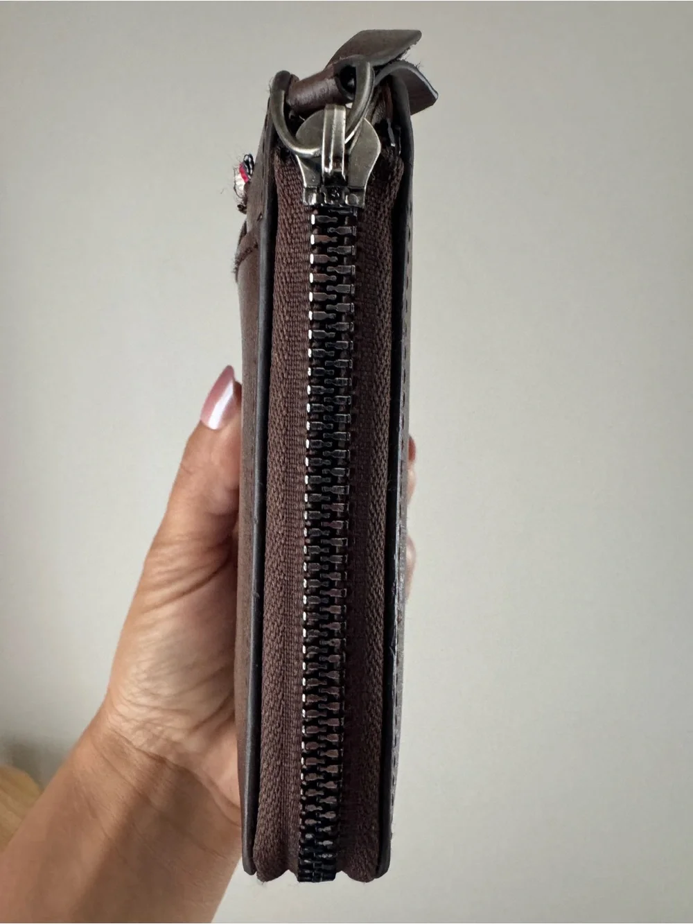 AIKS Kangaroo Brown Leather Zip Wallet